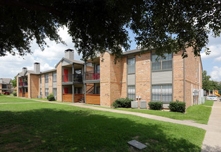 Forty200 in Mesquite, TX - Foto de edificio - Building Photo