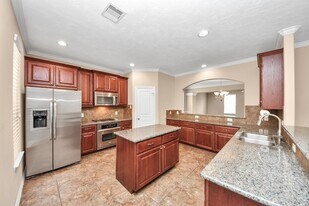 908 W 26th St in Houston, TX - Building Photo
