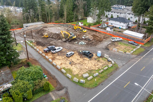 13820 Ash Way in Lynnwood, WA - Building Photo