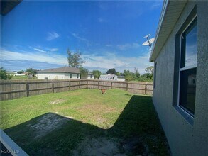 1806 NW 21st Pl in Cape Coral, FL - Building Photo - Building Photo