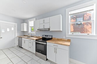 319 Grove St in Charleston, SC - Building Photo - Building Photo