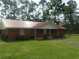 1261 Mitchell Harper Rd in Deridder, LA - Building Photo