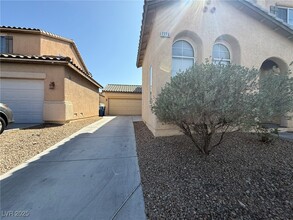 7776 Littondale St in Las Vegas, NV - Building Photo - Building Photo