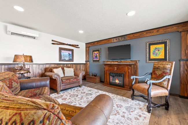 327 Commerce Way in Kalispell, MT - Building Photo - Building Photo