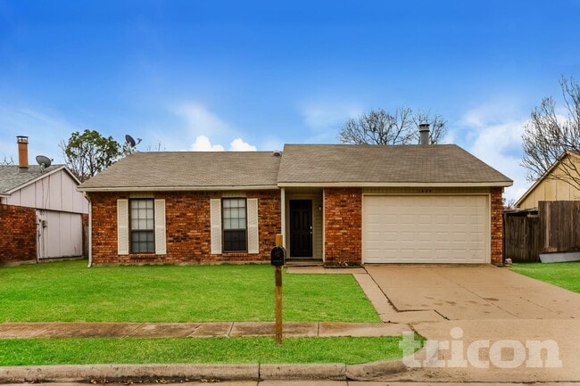 property at 1609 Santa Fe Trail