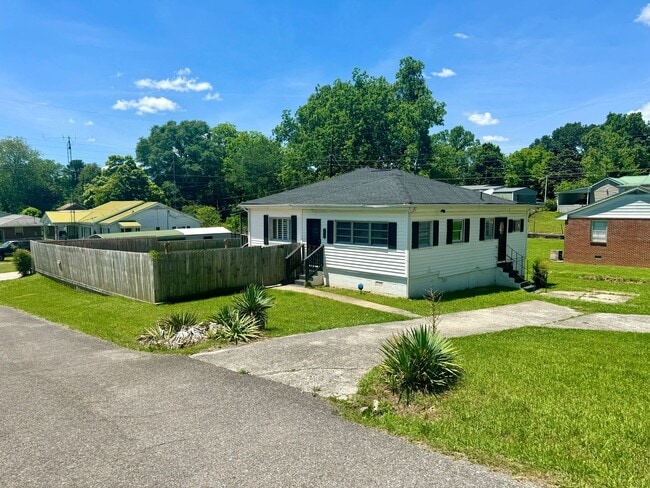 property at 603 39th St W