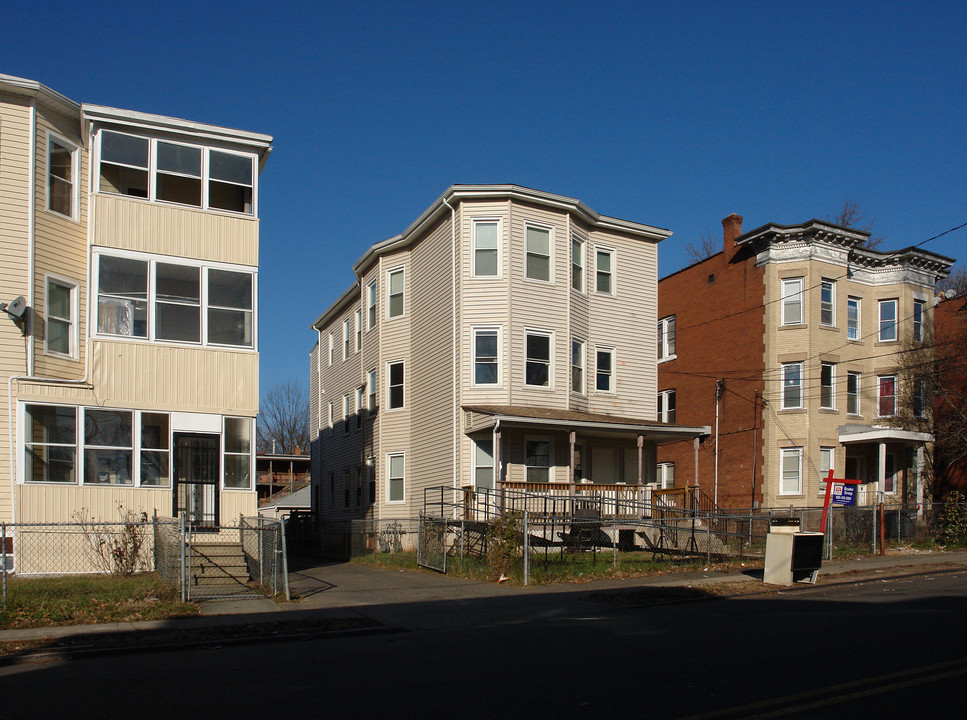 42 Hamilton St in Hartford, CT - Foto de edificio