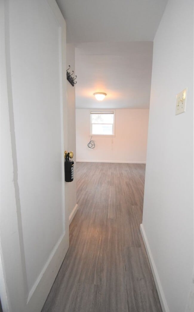 property at 525 Dell Pl