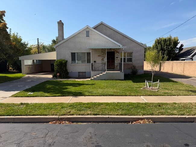 property at 539 N 100 W St