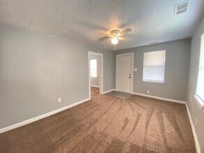 1400 S Youngs Blvd in Oklahoma City, OK - Building Photo - Building Photo