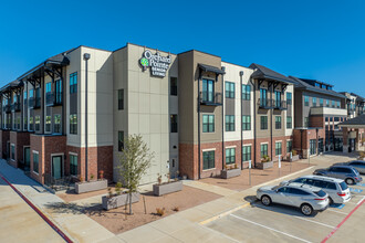 Orchard Pointe at Creek Valley in Carrollton, TX - Building Photo - Building Photo