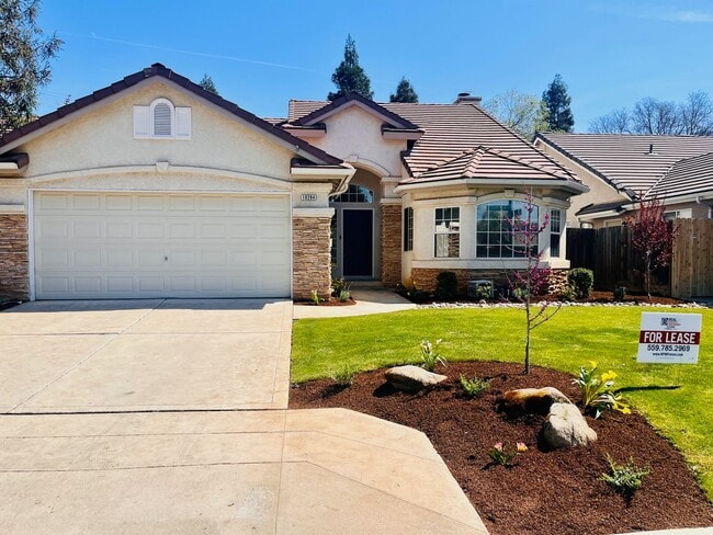 property at 10284 N Sierra Vista Ave