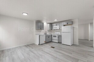 1812 S Cleveland Ave in Sioux Falls, SD - Building Photo