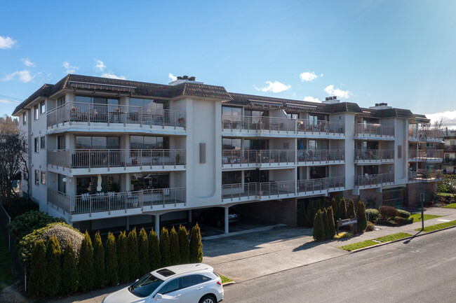 The Harbor Master in Edmonds, WA - Foto de edificio - Building Photo