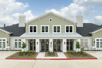 Ariza Westview in Conroe, TX - Building Photo - Building Photo