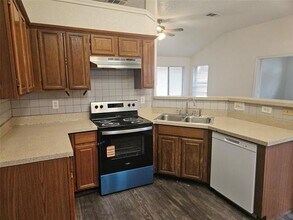 3104 Morning Meadow Ln in Grand Prairie, TX - Building Photo - Building Photo