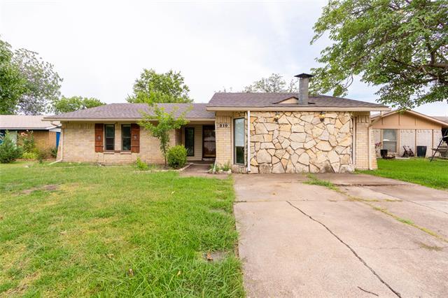 property at 510 Cranbrook Park
