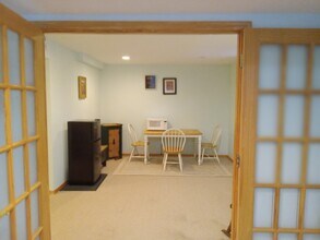 883 Park Knoll Dr in Eagan, MN - Building Photo - Building Photo