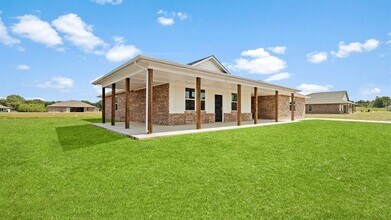 112 Olde Ml Rd in Jones, OK - Building Photo - Building Photo