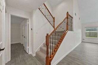 417 W Hillary Cir in Sugar Land, TX - Foto de edificio - Building Photo