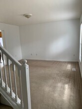 108 Pine St, Unit A in Carrboro, NC - Foto de edificio - Building Photo