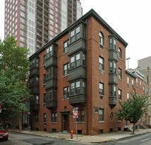 425-427 S Carlisle St Apartments