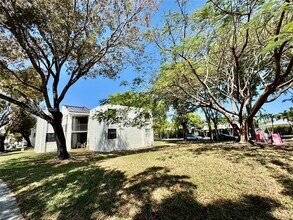 3610 SW 114th Ave in Miami, FL - Building Photo - Building Photo