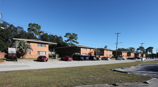 Forest Park Apartments in Jacksonville, FL - Building Photo - Building Photo