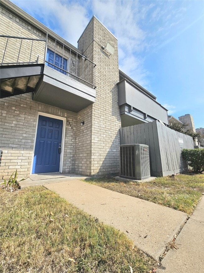 property at 9700 Leawood Blvd