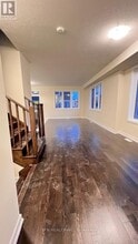 30 Daisy Ln in Thorold, ON - Building Photo - Building Photo