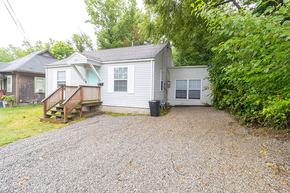 306 W Worley St in Columbia, MO - Building Photo