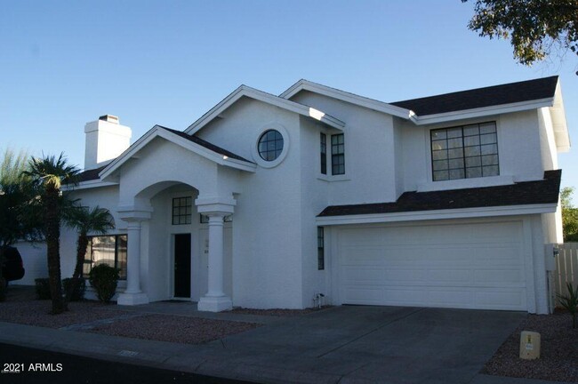 3325 E Clark Rd in Phoenix, AZ - Building Photo - Building Photo