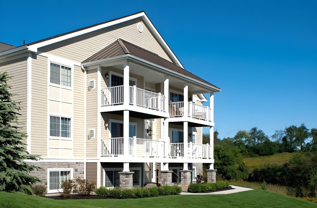 The Woods in Brunswick, NY - Foto de edificio