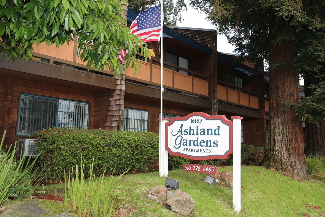 Ashland Garden Apartments in San Lorenzo, CA - Foto de edificio