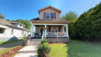 1711 Springfield Ave in Norfolk, VA - Building Photo