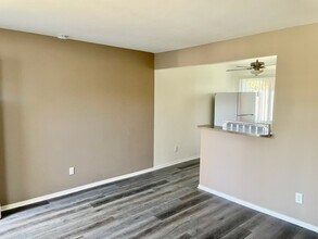 45421 Sunset Ln, Unit 2 in Palm Desert, CA - Building Photo - Building Photo