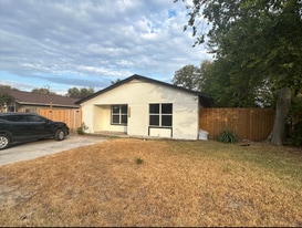 1213 Lily Terrace in Austin, TX - Building Photo