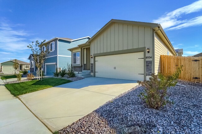 8934 Ventura Ct in Commerce City, CO - Building Photo - Building Photo