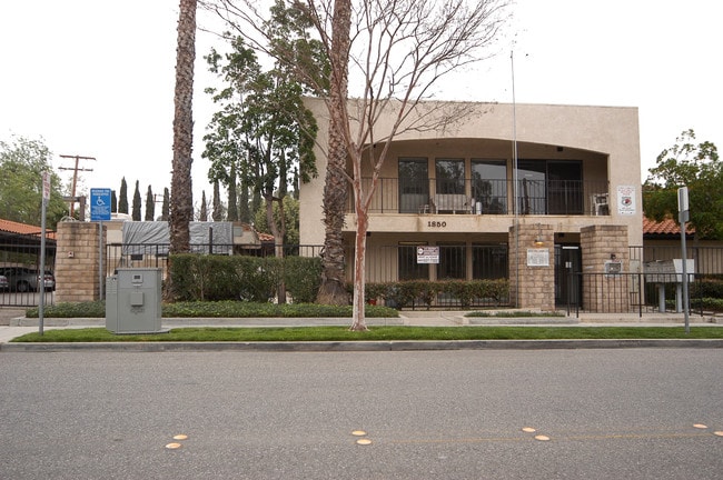 Westgate Seniors Apartments in Simi Valley, CA - Building Photo - Building Photo