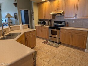 161 SE 17th St in Cape Coral, FL - Building Photo - Building Photo