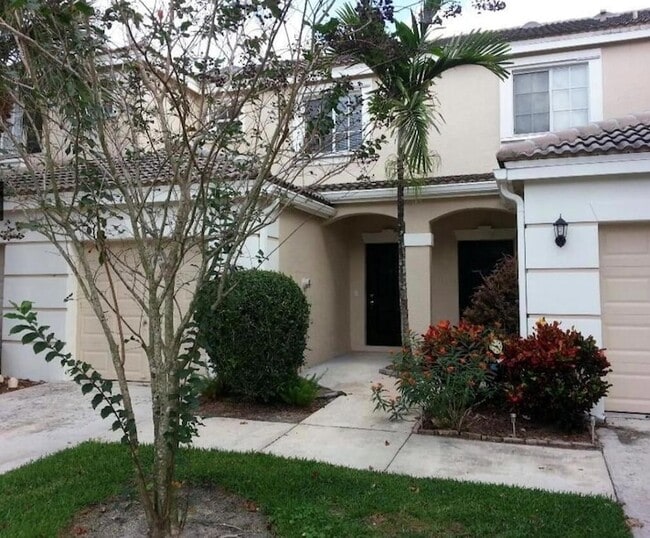 property at 4866 Palmbrooke Cir