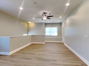 2001 Crestdale Ln in Lake Mary, FL - Building Photo - Building Photo