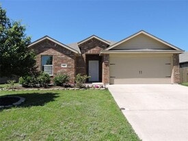 305 Silo Cir in Royse City, TX - Building Photo
