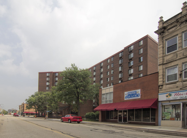 Valkommen Plaza in Rockford, IL - Building Photo - Building Photo