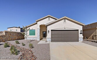 143 Sarah Trl in Santa Teresa, NM - Building Photo