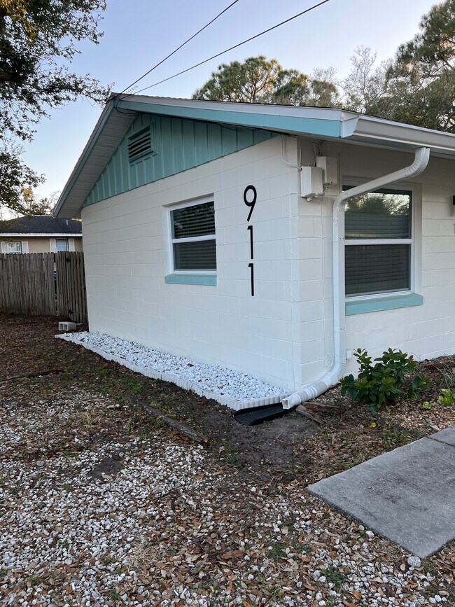 911 Orange Ave | Rentals in Port Orange, FL