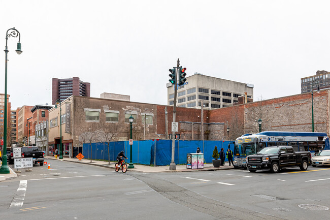 Corner Block in New Haven, CT - Foto de edificio - Building Photo