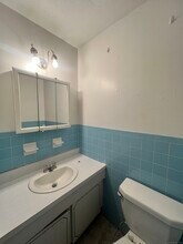 76 Angel Dr in Waterbury, CT - Building Photo - Building Photo