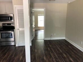 1306 N Martin Luther King Jr Blvd. in Tallahassee, FL - Building Photo - Building Photo