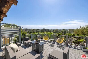 1808 Navy St in Santa Monica, CA - Building Photo